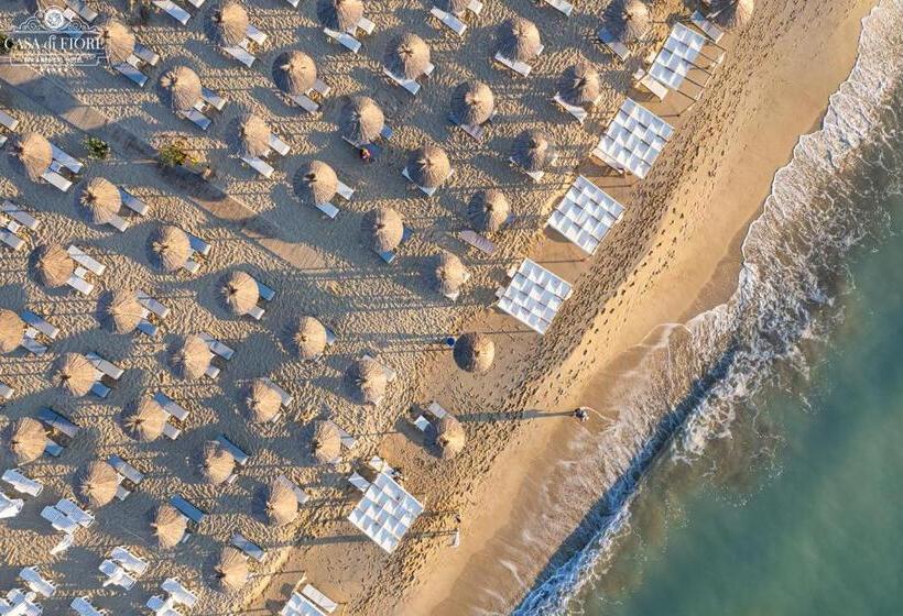 디럭스룸 공원 전망, Casa Di Fiore Spa And Medical Hotel, Mineral Pools & Private Beach