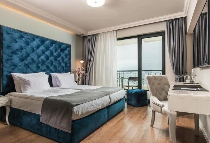 海の見える１ベッドルームアパートメント, Casa Di Fiore Spa And Medical Hotel, Mineral Pools & Private Beach
