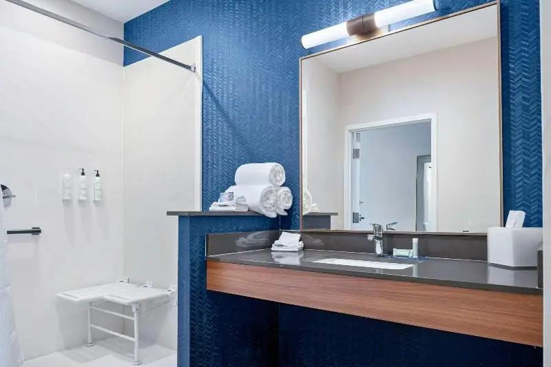 キングサイズベッドのスタンダードルーム, Fairfield By Marriott Inn & Suites Corinth South Denton Area