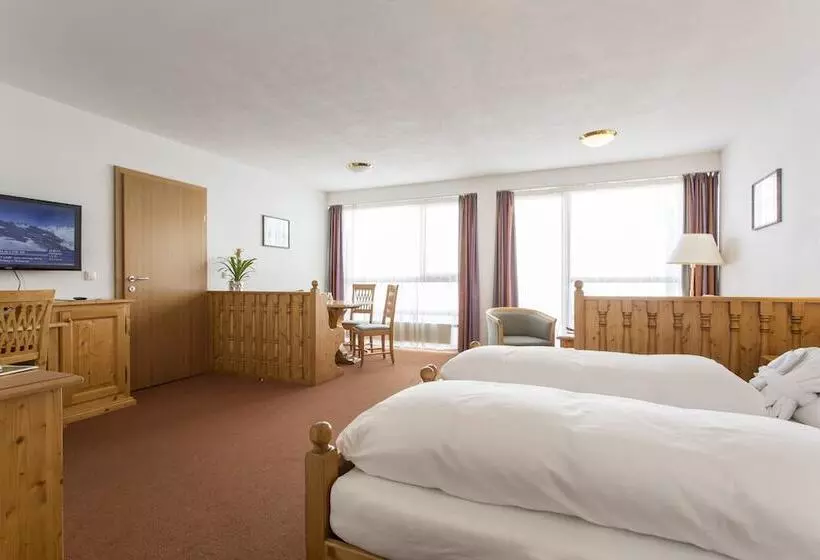 山の見えるジュニアスイート, All Inclusive Hotel Lohmann