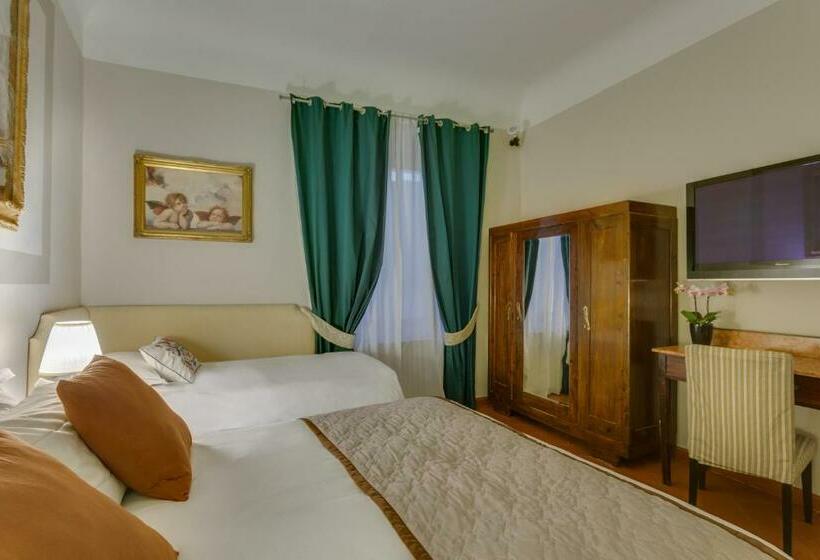 اتاق سوپریور سه تخته, Locanda Dei Guelfi