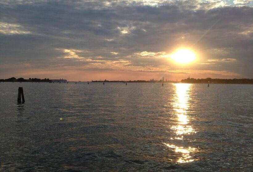 1 Bedroom Apartment Lake View, Oasis Lagoon Estate