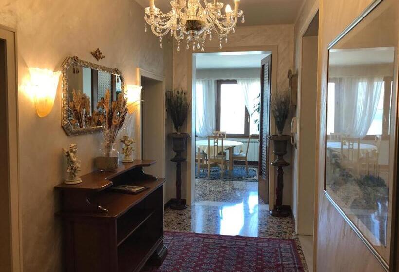 Апартаменты 3 Спальни, Oasis Lagoon Estate