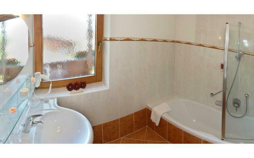 غرفة قياسية, Apart Tuxertal