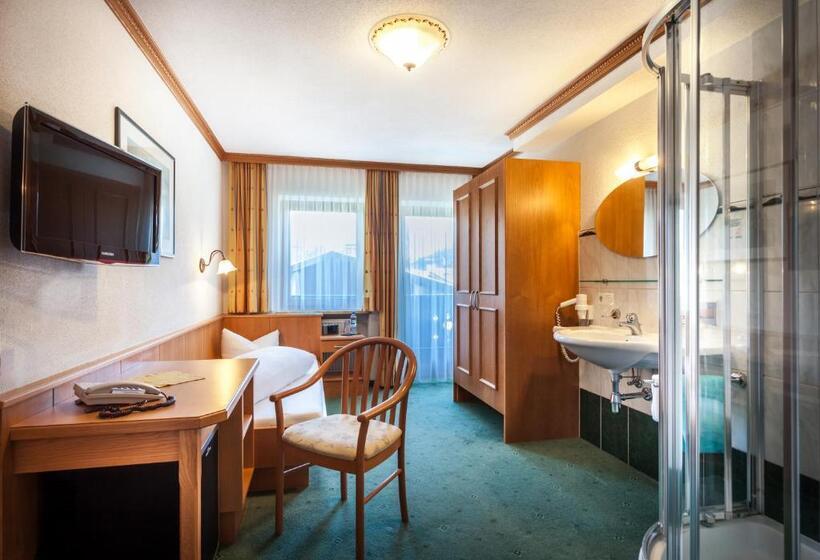 غرفة قياسية فردية, Apart Tuxertal