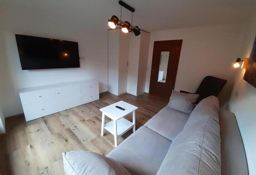 شقة 4 غرف, Apart Tuxertal