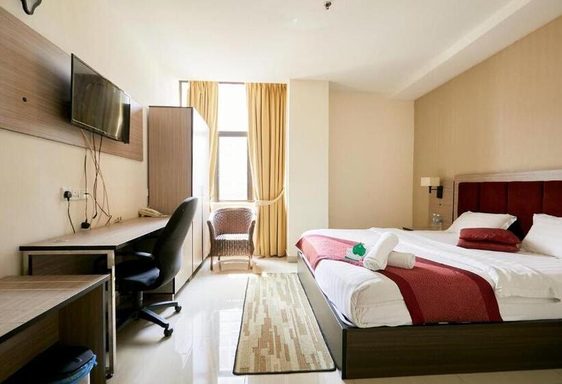 اتاق استاندارد با تخت بزرگ, Dolphin Hotel, Chow Kit Kuala Lumpur