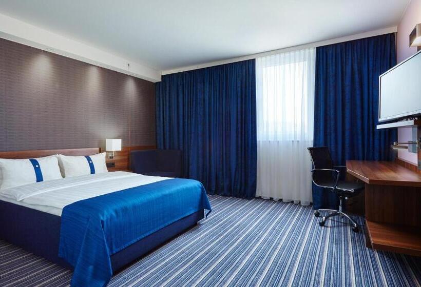 Quarto Estandar para Deficientes Físicos, Holiday Inn Express Neunkirchen, An Ihg