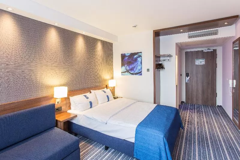 スタンダードルーム, Holiday Inn Express Neunkirchen, An Ihg