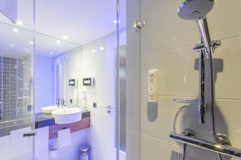 Номер Стандарт, Holiday Inn Express Neunkirchen, An Ihg
