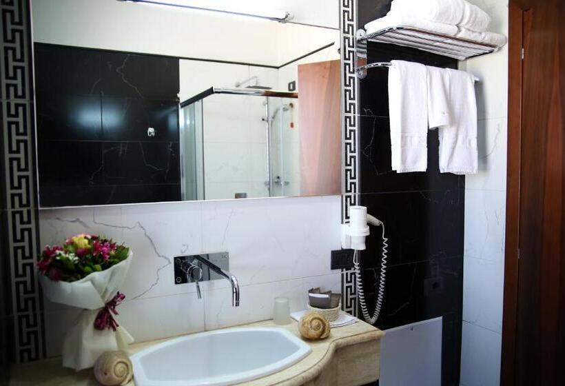 اتاق سوپریور, Oxford