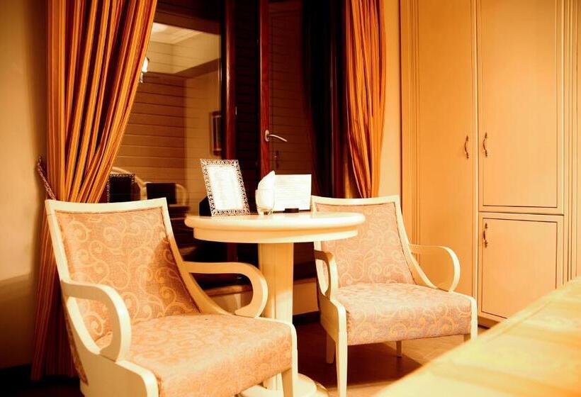 اتاق سوپریور, Oxford