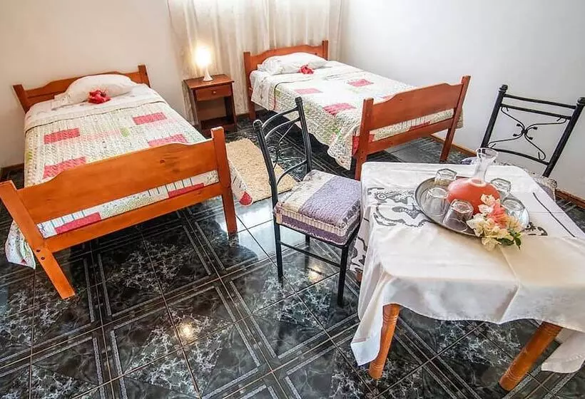 Perhehuone, Apart Hotel Rapa Nui