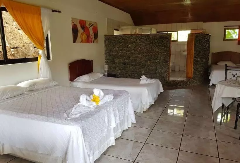 Perhehuone, Apart Hotel Rapa Nui