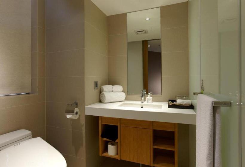 اتاق لوکس, Royal Inn Taipei Linsen Huashan 1914 Creative Park