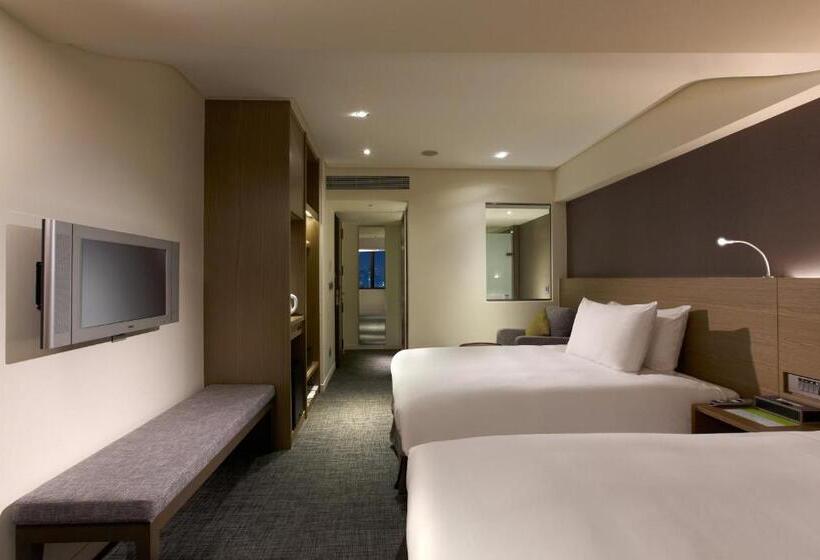 اتاق خانوادگی, Royal Inn Taipei Linsen Huashan 1914 Creative Park