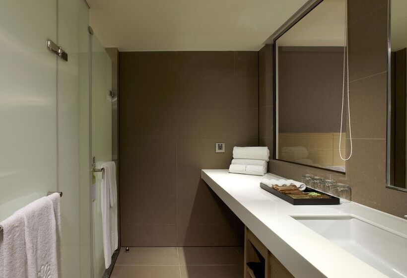 اتاق خانوادگی, Royal Inn Taipei Linsen Huashan 1914 Creative Park