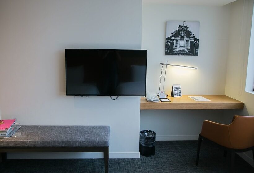 اتاق راحتی سه تخته, Royal Inn Taipei Linsen Huashan 1914 Creative Park