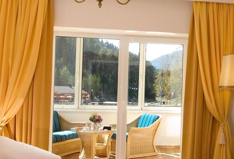 غرفة قياسية مزوَّدة بصالون, Schloss Hotel Fernsteinsee