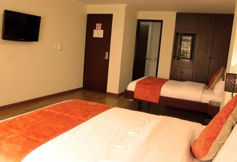 标准三人间, Splendor By Friends Company