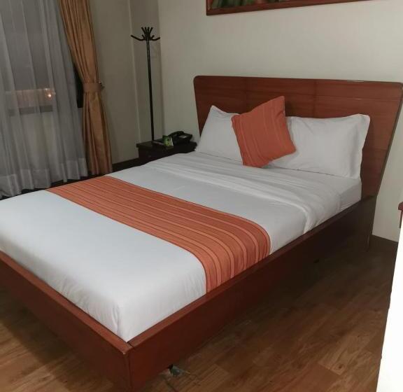 标准单人间, Splendor By Friends Company