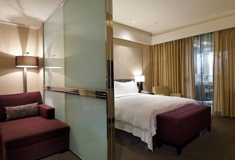 سوییت جونیور, The Tango Hotel Taipei Xinyi