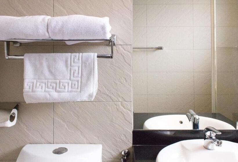 اتاق لوکس, The 5 Elements