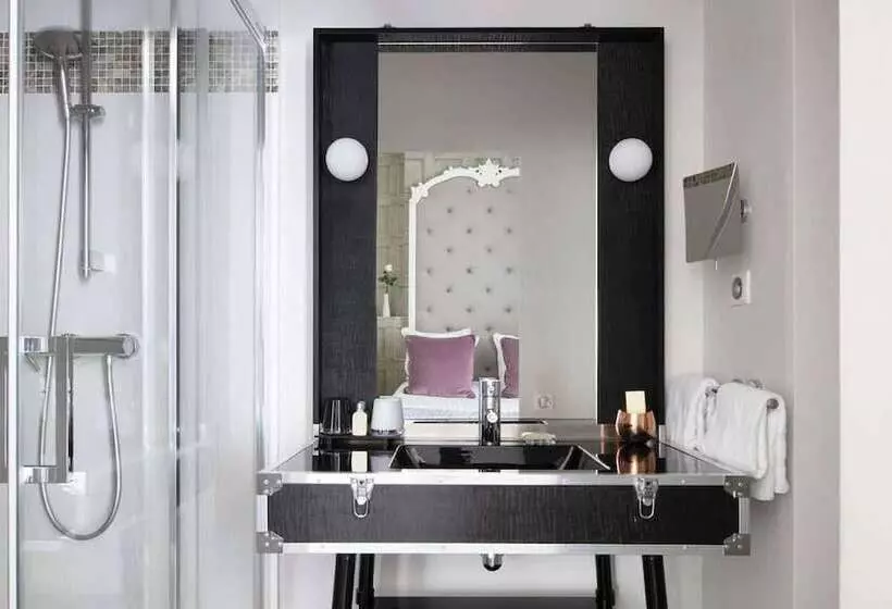Chambre Standard, Le 123 Sebastopol  Astotel