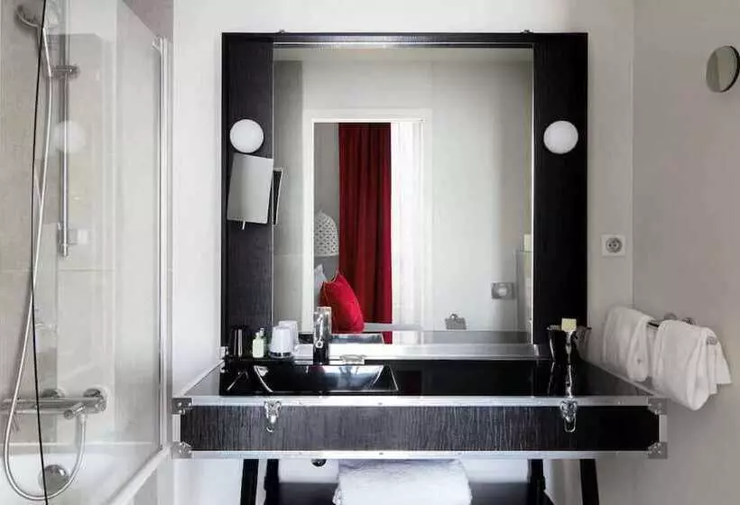 Chambre Supérieure, Le 123 Sebastopol  Astotel
