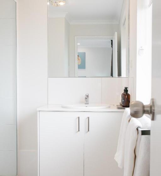 キングサイドベッドのスタンダードワンルーム, Quality Apartments Banksia Albany