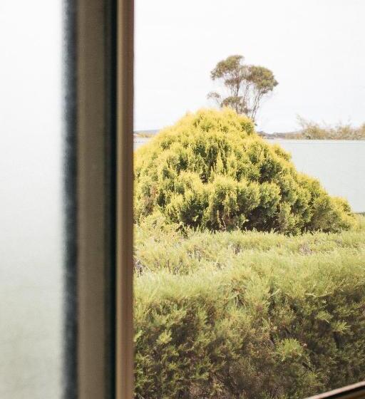 キングサイドベッドのスタンダードワンルーム, Quality Apartments Banksia Albany