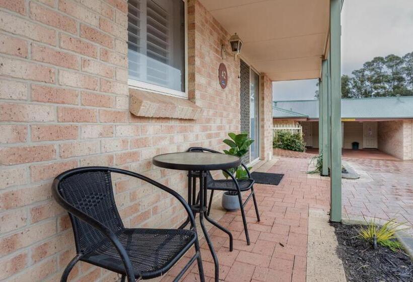 Апартаменты 2 Спальни, Quality Apartments Banksia Albany