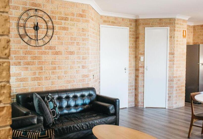 Апартаменты 3 Спальни, Quality Apartments Banksia Albany