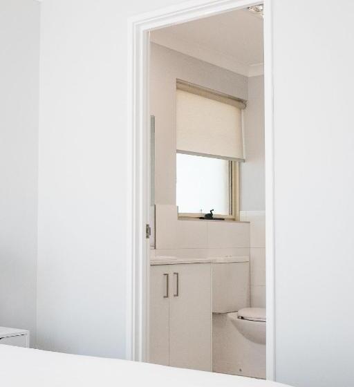 Апартаменты 3 Спальни, Quality Apartments Banksia Albany