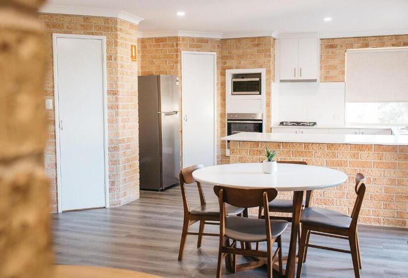 Апартаменты 3 Спальни, Quality Apartments Banksia Albany