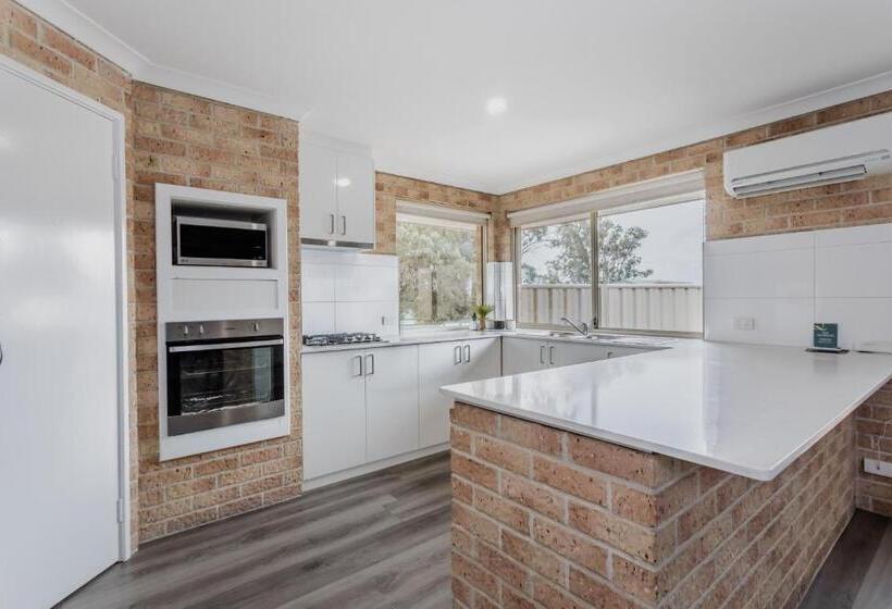 Апартаменты 3 Спальни, Quality Apartments Banksia Albany