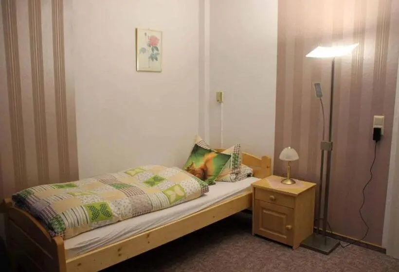 スタンダード４人部屋, Gasthof Zum Weissen Lamm