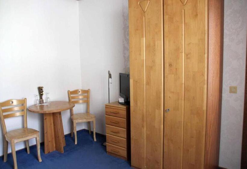 Quarto Estandar, Gasthof Zum Weissen Lamm