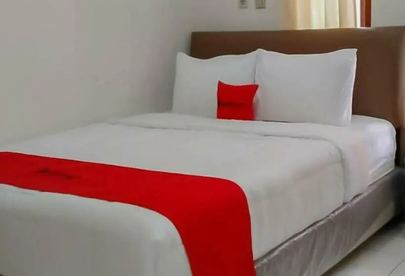 スタンダードルーム, Reddoorz At Jalan Ahmad Yani Karawang