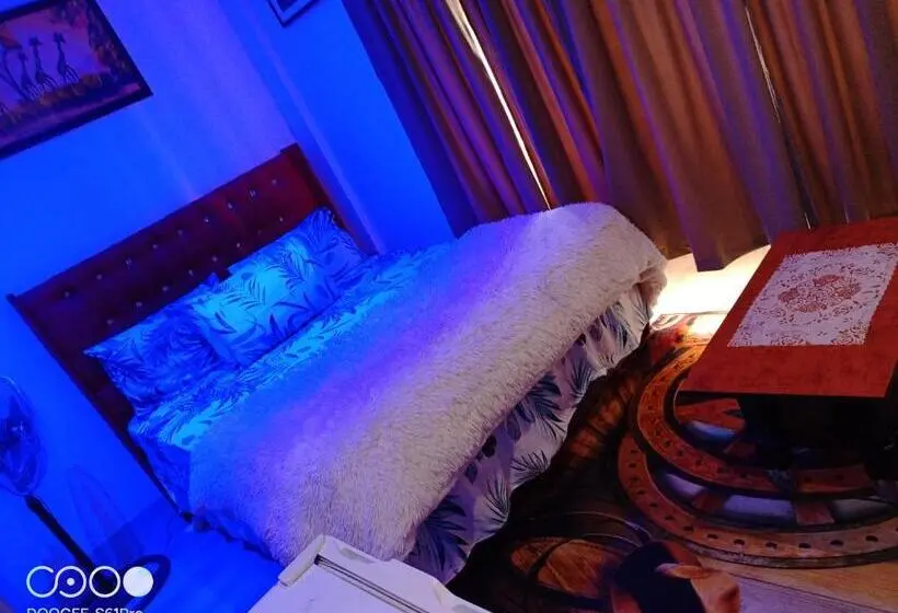 اتاق استاندارد با سرویس بهداشتی مشترک, M5 Park Bed And Breakfast