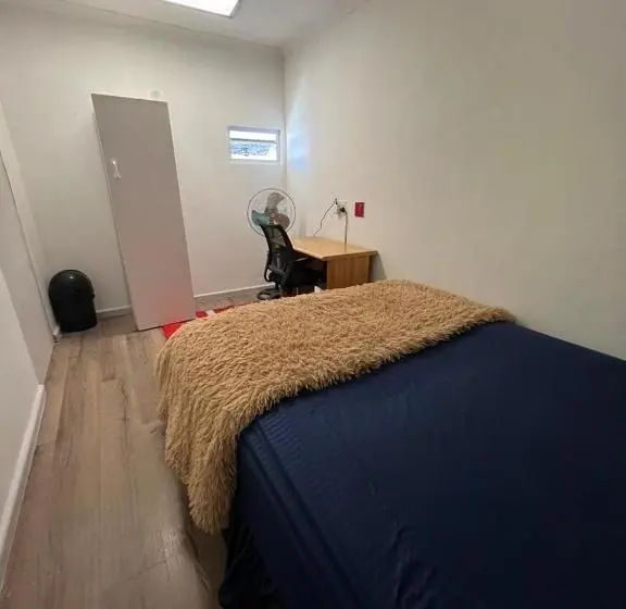 اتاق استاندارد, M5 Park Bed And Breakfast