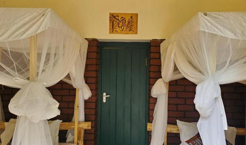 Номер Стандарт, Kizumba House