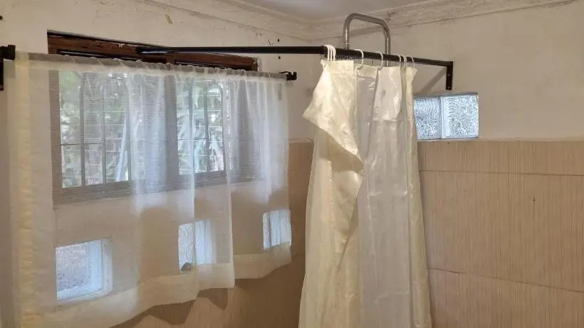 اتاق لوکس, Kizumba House