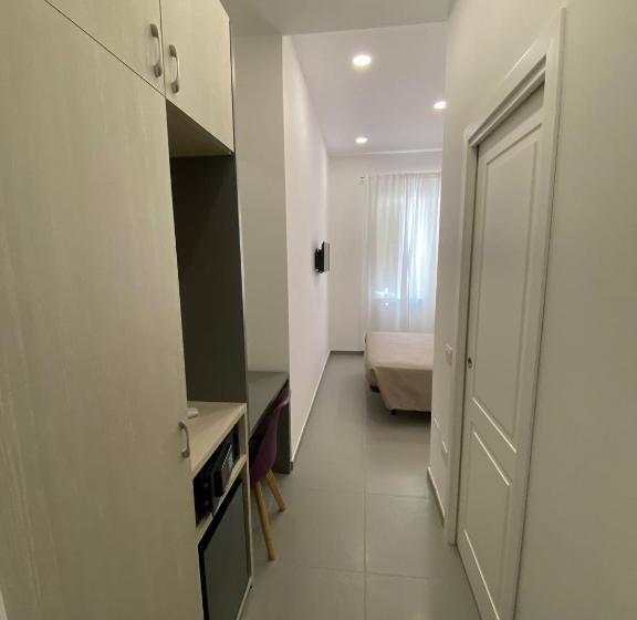 חדר סטנדרט, Ilpostogiusto