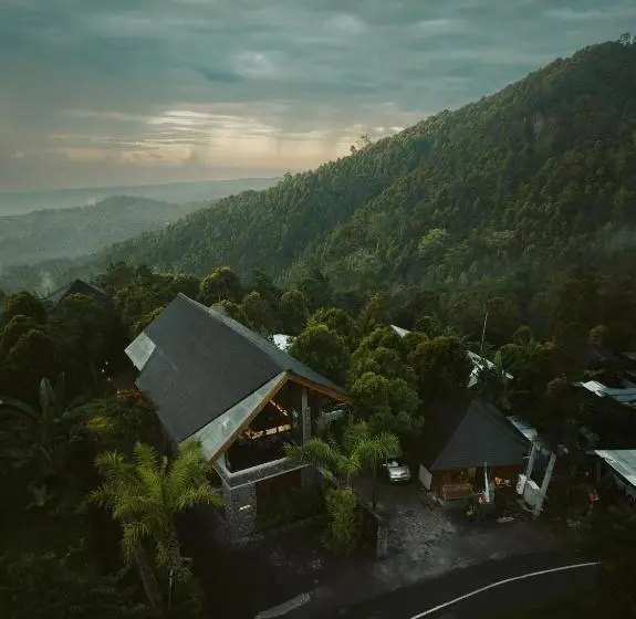 キャビン, Munduk Cabins