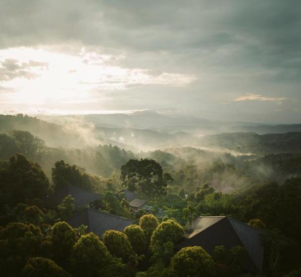 סטודיו פרמיום, Munduk Cabins