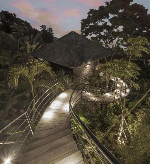 סטודיו פרמיום, Munduk Cabins