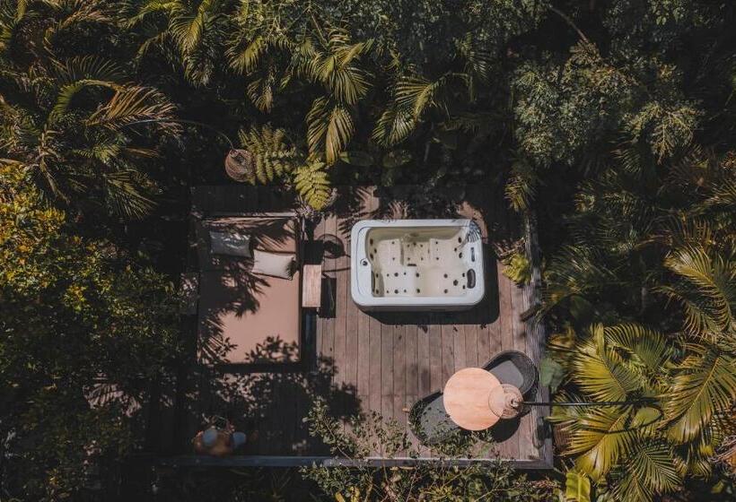 סוויטת פרמיום, Munduk Cabins