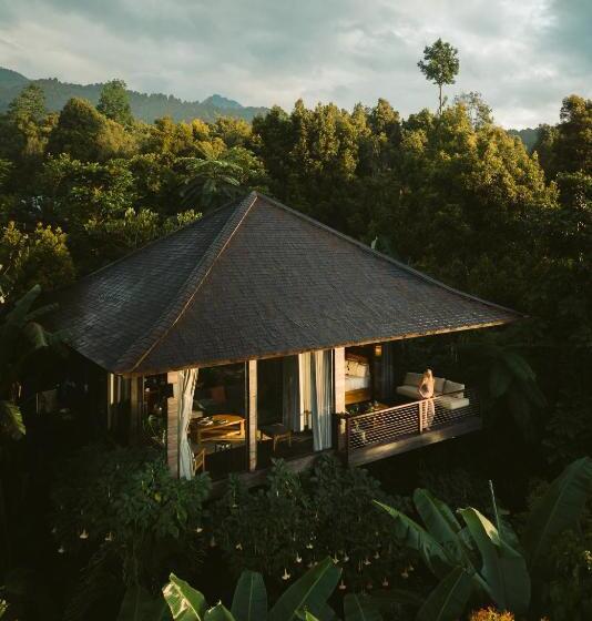 高级套房, Munduk Cabins