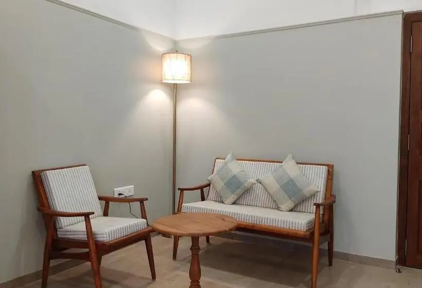 スタンダードルーム, Justa Rudra Resort & Spa, Kolad